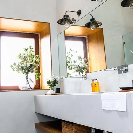 Casas Da Vinha - Vineadouro Wine Numao